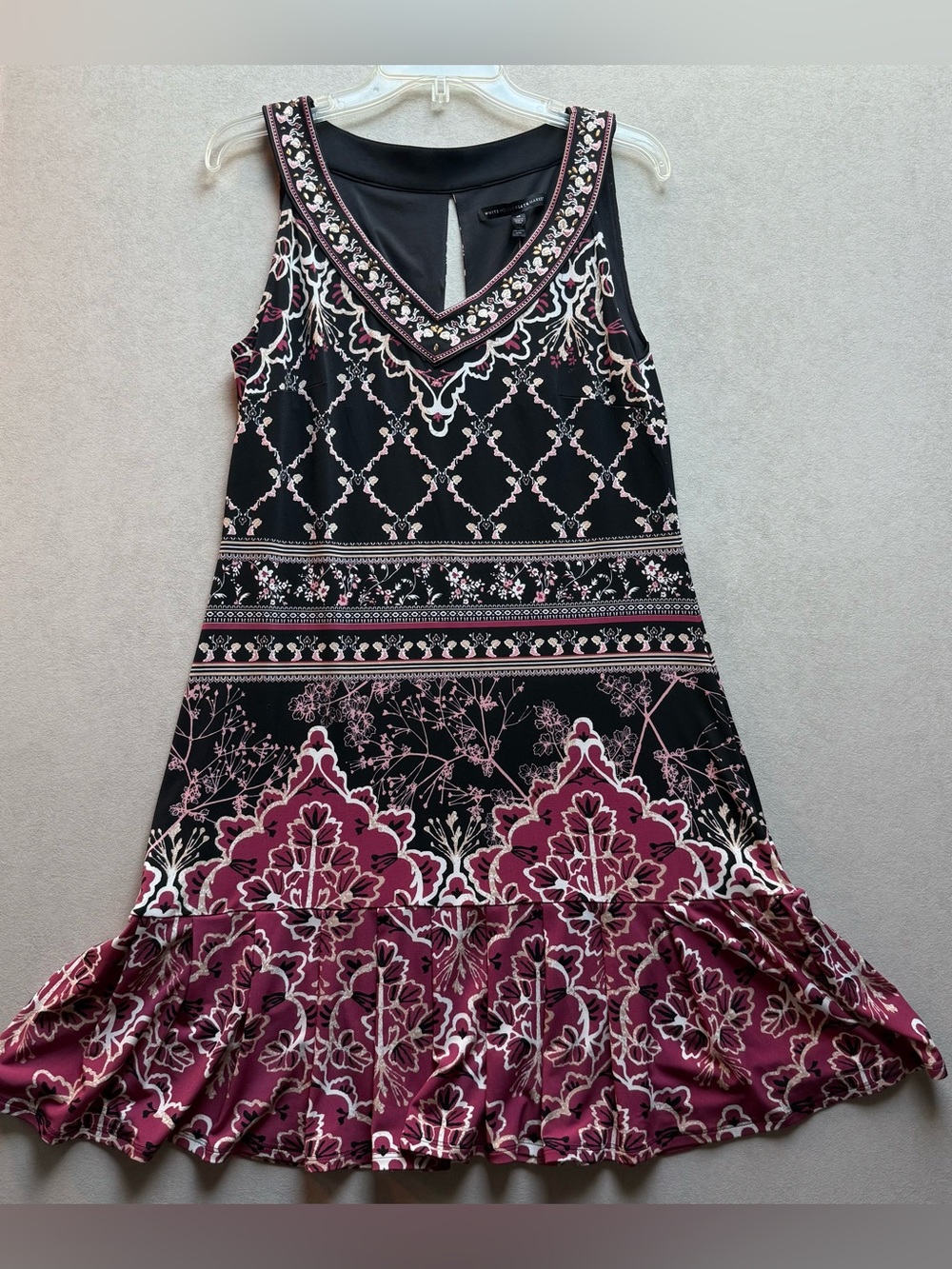 White House Black Market Sleeveless V-Neck Dress